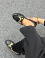 dragov oval burun ön gold aksesuar detay kadın loafer siyah deri 2