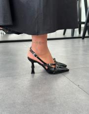 space sivri burun kemer detaylı bilek bağlı rugan kadın topuklu ayakkabı siyah rugan