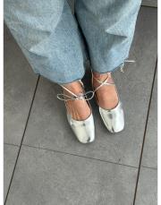 zico küt burun yan açık detay ipli kadın babet gümüş 2