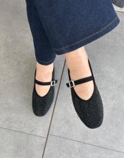 sionne oval burun komple taş detay kemerli kadın babet siyah 2