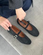 sionne oval burun komple taş detay kemerli kadın babet siyah 3