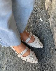 metsar sivri burun trok detay kemerli kadın babet bej