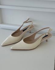 revil sivri burun arkası açık kemerli pino topuk kadın topuklu ayakkabı bej kırışık