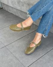 miretto oval burun troklu kemer detay kadın babet çağla yeşili