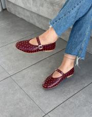 miretto oval burun troklu kemer detay kadın babet bordo