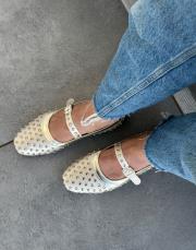 dersi oval burun taşlı kemer detay kadın babet bej