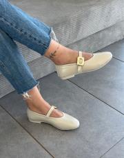 henna oval burun kemer detay kadın babet bej 2