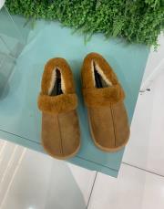 alle oval burun arkası kapalı tüylü kadın ev terliği taba