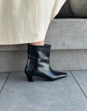 tatum küt burun kısa topuklu kadın botie siyah kırışık