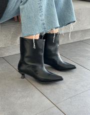 bayko sivri burun kısa topuklu kadın botie siyah kırışık 3