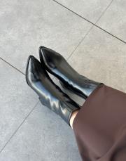 vantek sivri burun fermuar detay kadın bot siyah kırışık 3