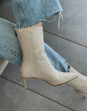 givenchy sivri burun taşlı fermuar detay ince bayan bot bej