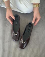 valverde küt burun ön aksesuar detay kadın babet acı kahve kırışık