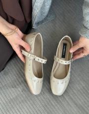 harov oval burun trok detay kemerli kadın babet bej