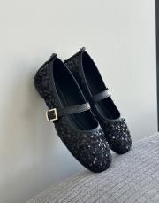 shape oval burun fiyonk detay pullu kadın babet atkılı siyah