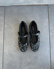 shape oval burun fiyonk detay pullu kadın babet atkılı gümüş