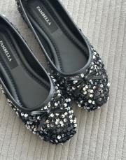 shape oval burun fiyonk detay pullu kadın babet gümüş 2