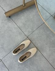 arav küt burun trok detay kadın babet bej