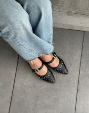 ritas sivri burun trok aksesuar detay kemerli kadın babet siyah 2