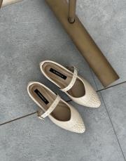 besar sivri burun ön trok taş detay kemerli kadın babet bej