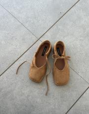 yuri oval burun bağcıklı kadın babet taba süet