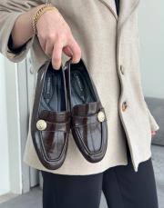 ketna küt burun ön toka aksesuar detay kadın babet acı kahve kırışık