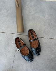 selisse yuvarlak burun taş detay kadın babet siyah