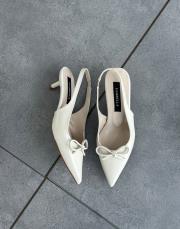 dandin sivri burun fiyonk detay topuklu kadın ayakkabı bej