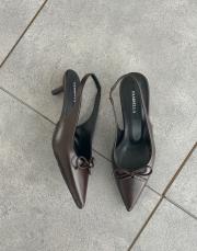 dandin sivri burun fiyonk detay topuklu kadın ayakkabı acı kahve