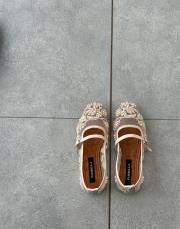 delrov oval burun nakış taş detay kemerli kadın babet bej