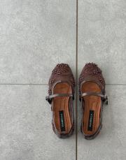 delrov oval burun nakış taş detay kemerli kadın babet acı kahve