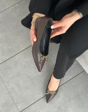 nayer sivri burun ön zincir fiyonk aksesuar detay kadın babet acı kahve