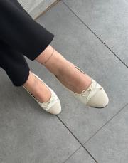 vicaro oval burun fiyonk detay kadın babet bej teks 2