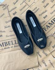 hugel küt burun ön aksesuar detay kadın babet siyah